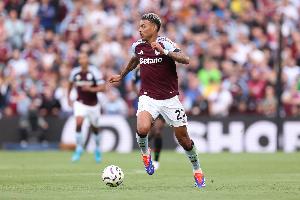 罗杰斯：队长的复出对我们很重要，维拉100%会为了欧联杯冠军而战