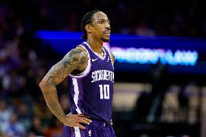 里程悲没办法！德罗赞爆砍赛季新高39分 历史总得分升至第18位