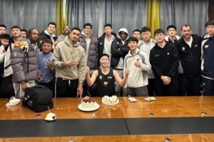 28岁生日！胡明轩更博：感谢祝福 第二阶段见！ ​​​