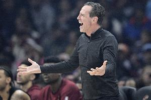 阿特金森：魔术在禁区24中20还有37次罚球 我们这种防守不可能赢