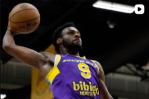 这球太帅了！布朗尼G联盟钻人缝过人迅猛暴起潇洒劈扣！