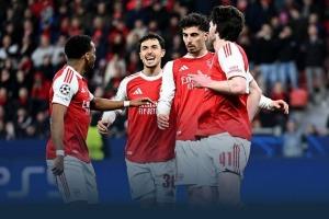 你看好谁？1/8决赛首回合：皇马完胜曼城 拜仁巴黎胜 枪手巴萨平