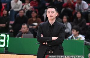 杨鸣：和辽篮很多美好回忆还在脑海中 冷静一段时间再考虑未来