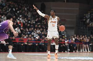 无奈空砍！迪亚洛出战29分钟17中8得25分10篮板4助攻2抢断1盖帽