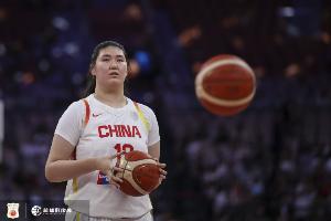 内线真bug！张子宇替补仅5分钟拿到8分3板1断 篮下无人能挡