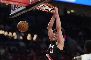 【菜鸟】杨瀚森48秒生涯新低 弗拉格25分4板5助 桑德斯11分6板3助