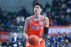 赶快调整状态！邹阳全场没有手感 出战34分钟8中2&三分5中1