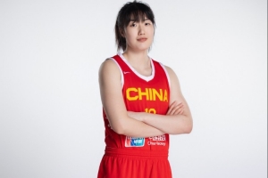 拼劲值得鼓励！罗欣棫7中4&三分3中1拿到11分2前场板1断