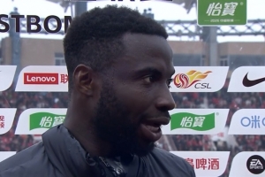 奥斯卡：永远不低下头 今年球队有大约一半新人 我们都在学习适应