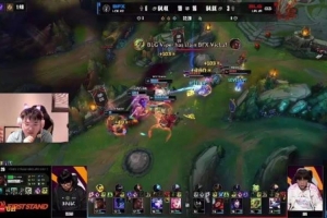 Uzi：BFX这个队伍其实没有什么逻辑运营，他就跟你硬打团完全不怕