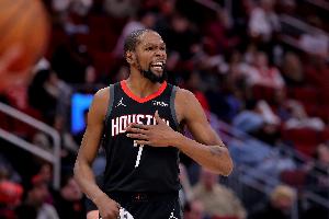 杜兰特谈被包夹：这和范弗里特在不在无关 接下来对手还会这么防