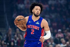 张佳玮：坎宁安患有气胸 活塞的后场雪上加霜 本季东部真是大乱世