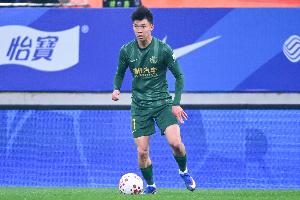 北青：王钰栋赛后自行走上大巴，伤势不重大概率不影响随国足备战