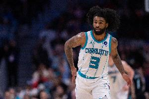 连场刷新黄蜂生涯新高！科比·怀特5记三分拿下27分3板5助