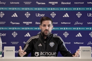 加斯佩里尼拒绝握手？小法：99%的精力应关注场上 而不是赛后纠纷