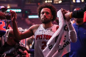 坎宁安受伤的连锁反应：东部黑八再现？65场规则就此废除？