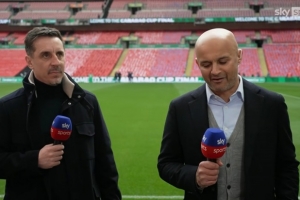 内维尔：现在谈三冠王或四冠王为时过早，但阿森纳迫切需要奖杯