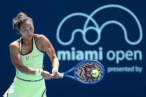 郑钦文：临时改赛程很奇怪 但这就是网球 不在顶端就无法决定赛程