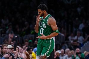 皮尔斯谈塔图姆：球员低谷时往往需要独处埋头苦练 会默默守护他