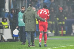 近期频繁受伤！法尔克：曼联有意阿方索·戴维斯，拜仁愿听取报价