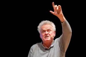 迈尔谈拜仁将打破进球纪录：现在联赛对手太弱，我们当时艰难得多