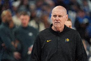 终结16连败！卡莱尔：球队今早开了会 需要尽可能打有意义的比赛