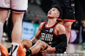 媒体人：贺希宁单打能力是本土球员中多年未见过的 他是苦练典范