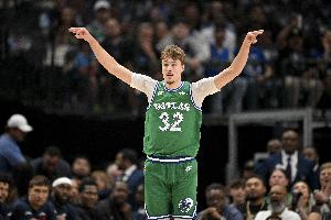 弗拉格：关键时刻的临场决定不是提前想好的 要正确阅读比赛