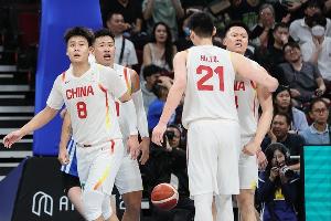 两大国手同时爆发！贺希宁&胡金秋今晚均15中13砍下30+