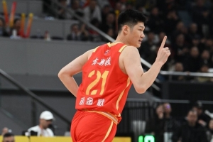 CBA大基本功！胡金秋15中13超高效砍下32分5板2助2断