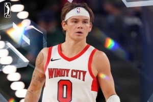 1分惜败！麦克朗G联盟34中19&八记三分空砍59分10助 得分生涯新高