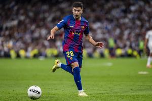 巴德吉：对自己在巴萨的处境不满意，我应该获得更多出场时间