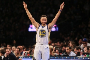 总决赛末节+加时59罚57中！勇媒：库里大场面关键表现从未被提及