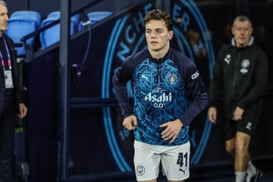 曼晚：尼潘在U21队发挥十分亮眼，曼城将为他寻找下赛季租借去处