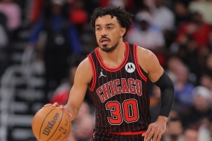 全面输出！特雷·琼斯12投8中&罚球4中4 得到21分7板9助1断1帽