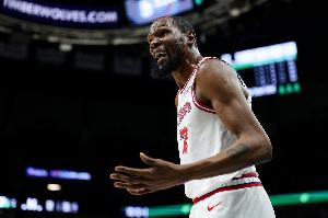 37岁180天！杜兰特成为火箭队史单场至少得到25分10助的最老球员