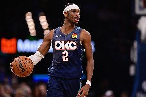 亚历山大24中8&三分10中0拿到25分5助3帽 连续134场得分20+！