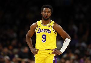 湖人官方：球队已从南湾湖人召回布朗尼&克内克特&巴夫金