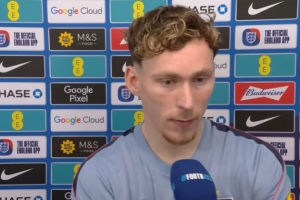 25岁加纳：首秀就打乌拉圭很是跌宕起伏，怀特送点大概率会被热议