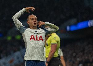 每体：哈维·西蒙斯目前不在巴萨引援计划中，后者有更优先的目标