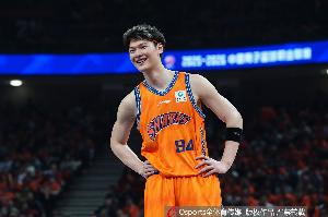 存在感不强！王哲林首发17分钟3中2拿4分3板 正负值+5