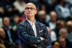 丹·赫尔利：在康大我们不怎么赢得“人气竞赛” 我们只赢总冠军