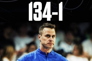 杜克半场领先15+依旧输球 疯三历史首支1号种子&此前134胜0负