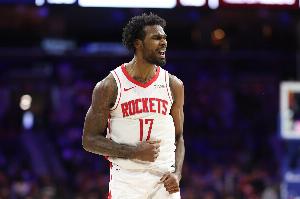 找回手感！伊森上半场9投5中&三分3中2 砍下12分4篮板