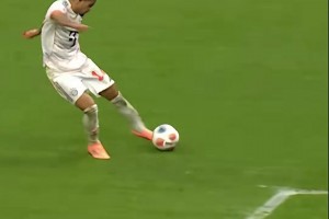 不愧是南美球员！拜仁：我们也有自己的芭蕾舞者！