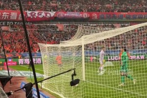 克雷桑助攻谢文能连场破门！近距离感受谢文能爆射破门