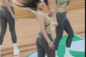 辽篮啦啦队美女李小怡！这是吧友们喜欢的类型吧！
