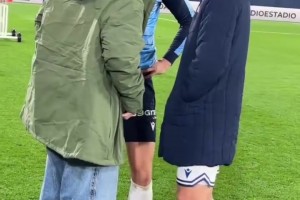 恋家！皮诺观战黄潜vs皇家社会，和前队友＆国家队队友互动！