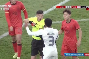 爆发冲突！麦麦提江出示2张红牌，玄智健+泰国3号被罚下